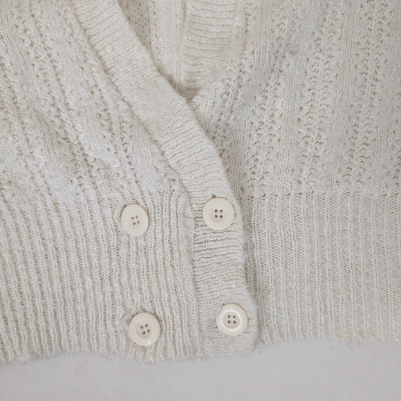 90's White Knit Vest Cropped Cable Fishermen Wrap Cross Wide Shoulders - Picture 6 of 8
